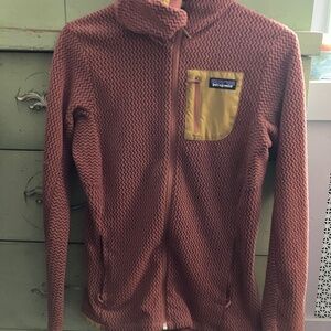 Women’s Patagonia jacket size M burl red
